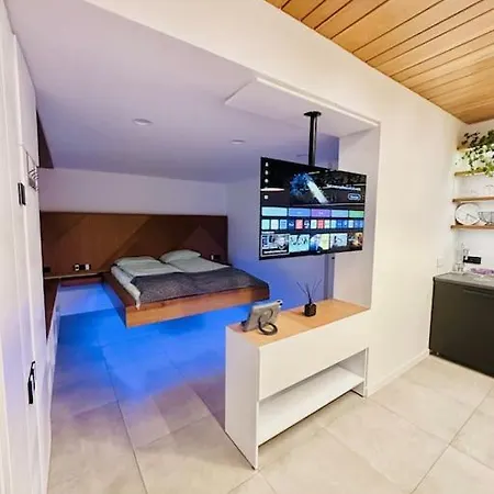 Emun , Old Town, Smart, Netflix And Relax Apartment *