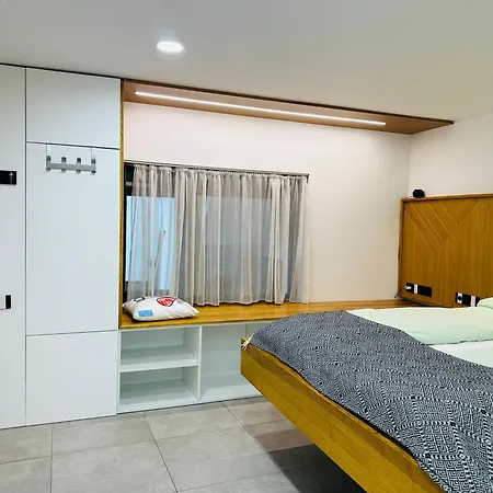 Apartment Emun , Old Town, Smart, Netflix And Relax Cluj-Napoca