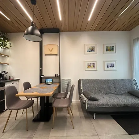 Emun , Old Town, Smart, Netflix And Relax Apartment Cluj-Napoca