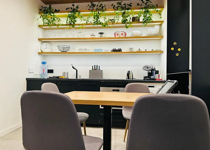 Emun , Old Town, Smart, Netflix And Relax 아파트 *